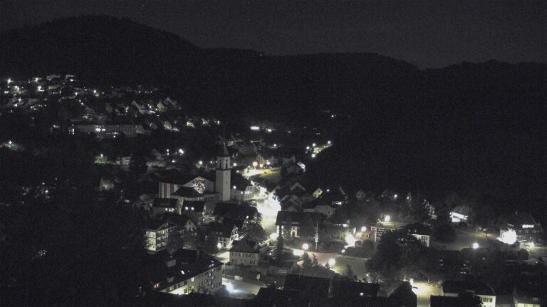 Dieses Bild zeigt eine Webcam-Aufnahme von Ottenhöfen, aufgenommen am Samstag, den 23.05.2026 um 23:30 Uhr