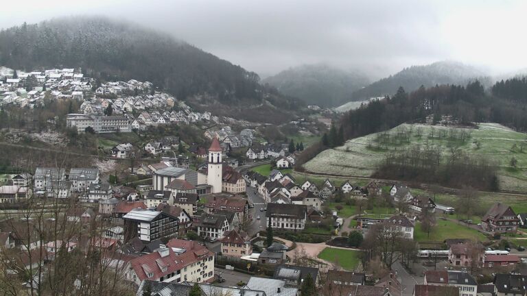 Dieses Bild zeigt eine Webcam-Aufnahme von Ottenhöfen, aufgenommen am Donnerstag, den 26.03.2026 um 09:30 Uhr