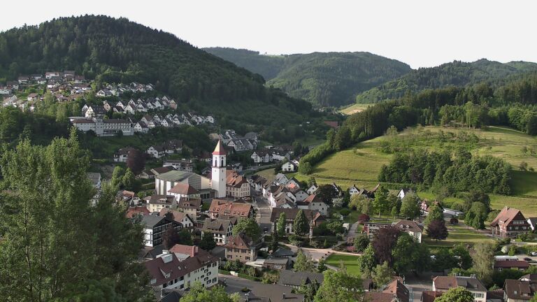 Dieses Bild zeigt eine Webcam-Aufnahme von Ottenhöfen, aufgenommen am Sonntag, den 31.05.2026 um 07:30 Uhr