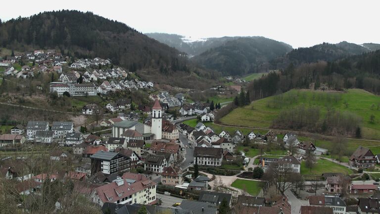 Dieses Bild zeigt eine Webcam-Aufnahme von Ottenhöfen, aufgenommen am Samstag, den 28.03.2026 um 12:10 Uhr