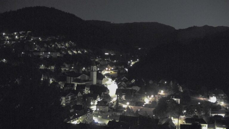 Dieses Bild zeigt eine Webcam-Aufnahme von Ottenhöfen, aufgenommen am Dienstag, den 28.07.2026 um 02:00 Uhr
