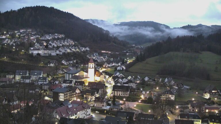 Dieses Bild zeigt eine Webcam-Aufnahme von Ottenhöfen, aufgenommen am Montag, den 30.03.2026 um 20:20 Uhr