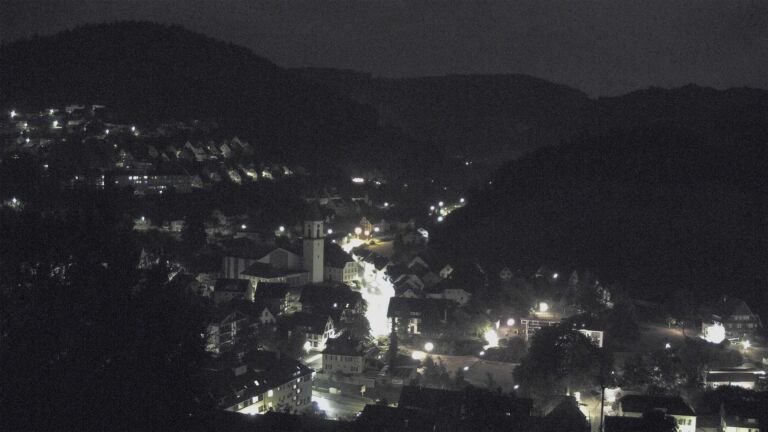 Dieses Bild zeigt eine Webcam-Aufnahme von Ottenhöfen, aufgenommen am Samstag, den 01.08.2026 um 03:30 Uhr