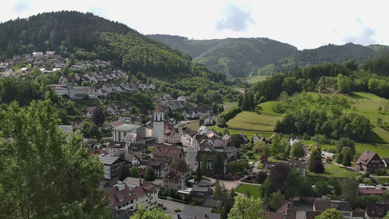 Dieses Bild zeigt eine Webcam-Aufnahme von Ottenhöfen, aufgenommen am Donnerstag, den 21.05.2026 um 10:50 Uhr