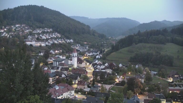 Dieses Bild zeigt eine Webcam-Aufnahme von Ottenhöfen, aufgenommen am Dienstag, den 20.10.2026 um 18:50 Uhr