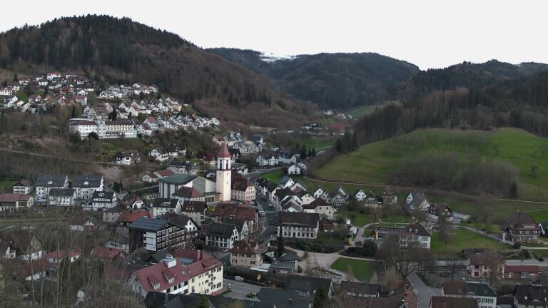 Dieses Bild zeigt eine Webcam-Aufnahme von Ottenhöfen, aufgenommen am Donnerstag, den 02.04.2026 um 20:00 Uhr