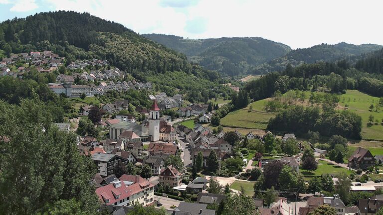 Dieses Bild zeigt eine Webcam-Aufnahme von Ottenhöfen, aufgenommen am Mittwoch, den 24.06.2026 um 14:30 Uhr