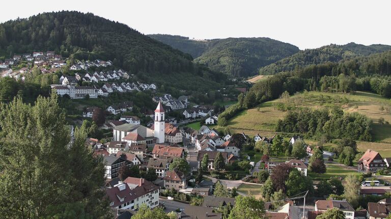 Dieses Bild zeigt eine Webcam-Aufnahme von Ottenhöfen, aufgenommen am Mittwoch, den 08.07.2026 um 07:20 Uhr