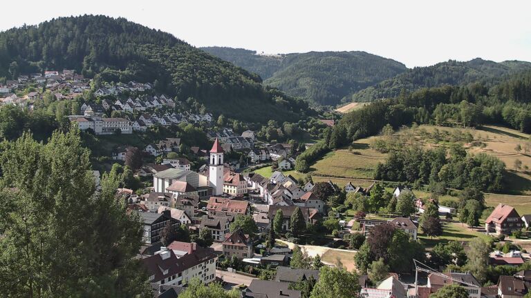 Dieses Bild zeigt eine Webcam-Aufnahme von Ottenhöfen, aufgenommen am Samstag, den 11.07.2026 um 09:10 Uhr