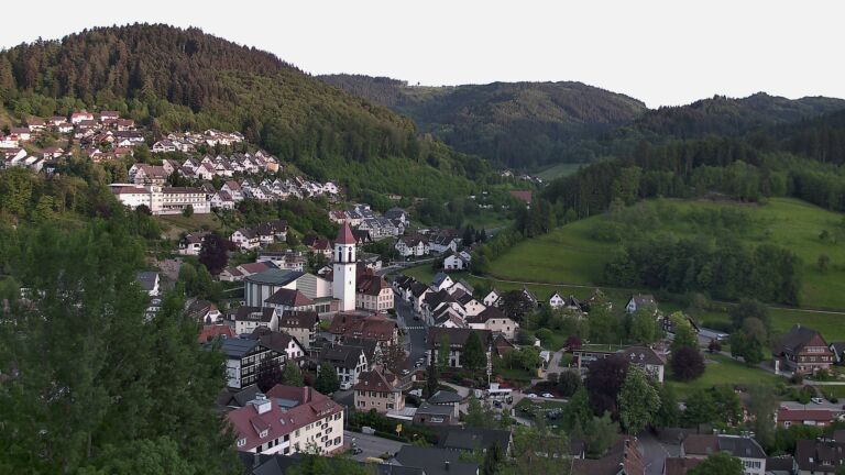 Dieses Bild zeigt eine Webcam-Aufnahme von Ottenhöfen, aufgenommen am Samstag, den 09.05.2026 um 20:20 Uhr