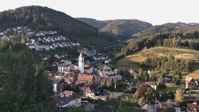 Dieses Bild zeigt eine Webcam-Aufnahme von Ottenhöfen, aufgenommen am Montag, den 06.07.2026 um 06:40 Uhr