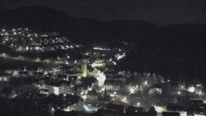 Dieses Bild zeigt eine Webcam-Aufnahme von Ottenhöfen, aufgenommen am Freitag, den 10.04.2026 um 21:30 Uhr