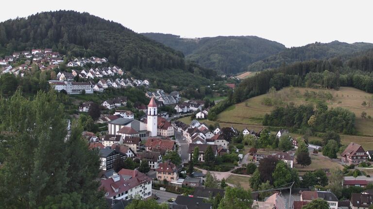 Dieses Bild zeigt eine Webcam-Aufnahme von Ottenhöfen, aufgenommen am Montag, den 20.07.2026 um 06:10 Uhr