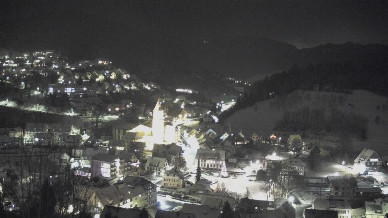 Dieses Bild zeigt eine Webcam-Aufnahme von Ottenhöfen, aufgenommen am Dienstag, den 06.01.2026 um 21:00 Uhr