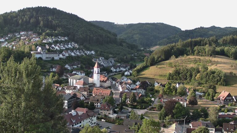 Dieses Bild zeigt eine Webcam-Aufnahme von Ottenhöfen, aufgenommen am Donnerstag, den 23.07.2026 um 07:20 Uhr