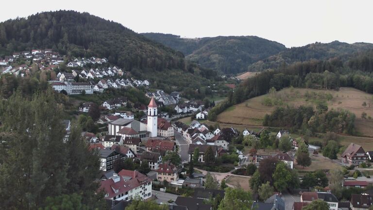 Dieses Bild zeigt eine Webcam-Aufnahme von Ottenhöfen, aufgenommen am Sonntag, den 23.08.2026 um 06:20 Uhr