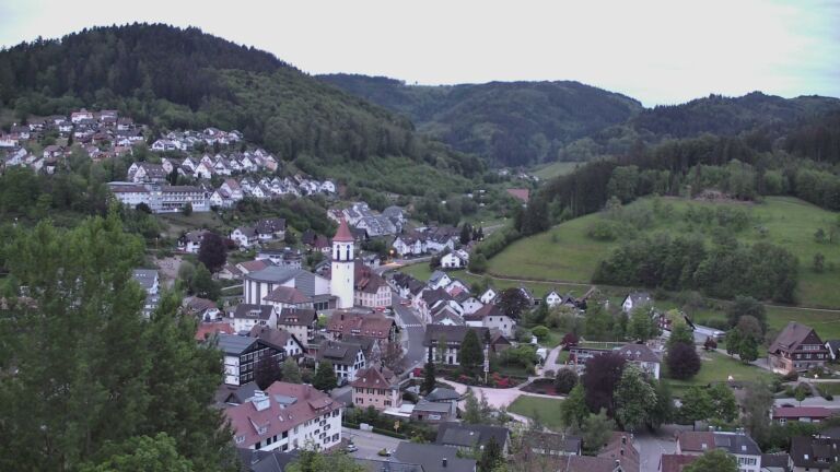 Dieses Bild zeigt eine Webcam-Aufnahme von Ottenhöfen, aufgenommen am Dienstag, den 05.05.2026 um 05:50 Uhr