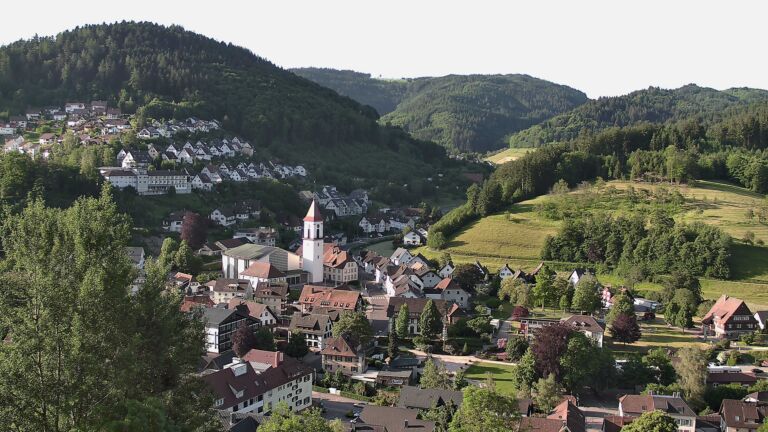 Dieses Bild zeigt eine Webcam-Aufnahme von Ottenhöfen, aufgenommen am Donnerstag, den 28.05.2026 um 07:40 Uhr