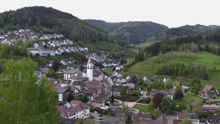 Dieses Bild zeigt eine Webcam-Aufnahme von Ottenhöfen, aufgenommen am Mittwoch, den 29.04.2026 um 06:50 Uhr