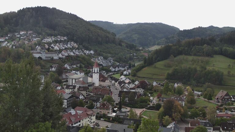 Dieses Bild zeigt eine Webcam-Aufnahme von Ottenhöfen, aufgenommen am Freitag, den 16.10.2026 um 10:10 Uhr