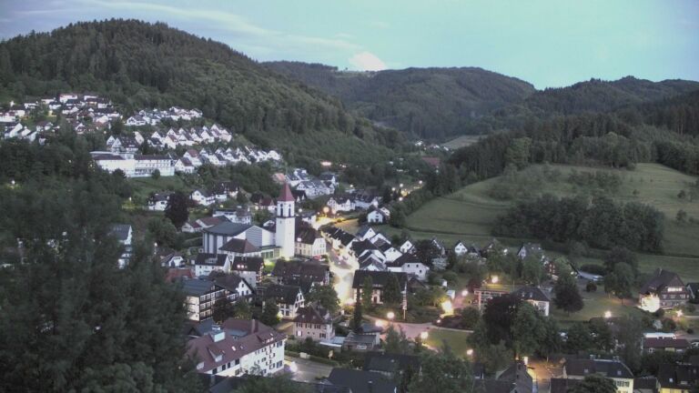 Dieses Bild zeigt eine Webcam-Aufnahme von Ottenhöfen, aufgenommen am Dienstag, den 02.06.2026 um 22:00 Uhr