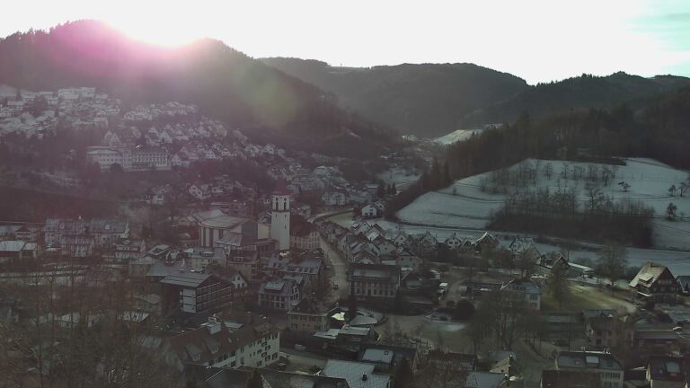 Dieses Bild zeigt eine Webcam-Aufnahme von Ottenhöfen, aufgenommen am Donnerstag, den 01.01.2026 um 10:10 Uhr