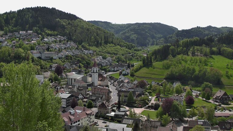 Dieses Bild zeigt eine Webcam-Aufnahme von Ottenhöfen, aufgenommen am Dienstag, den 28.04.2026 um 12:40 Uhr