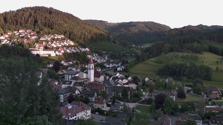 Dieses Bild zeigt eine Webcam-Aufnahme von Ottenhöfen, aufgenommen am Donnerstag, den 28.05.2026 um 20:50 Uhr