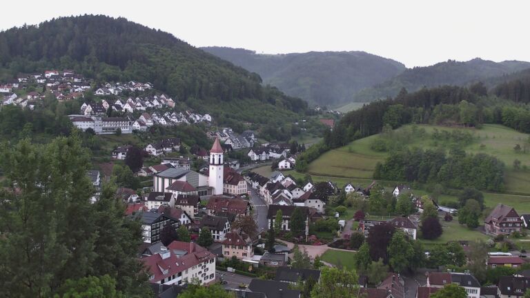 Dieses Bild zeigt eine Webcam-Aufnahme von Ottenhöfen, aufgenommen am Donnerstag, den 21.05.2026 um 05:30 Uhr