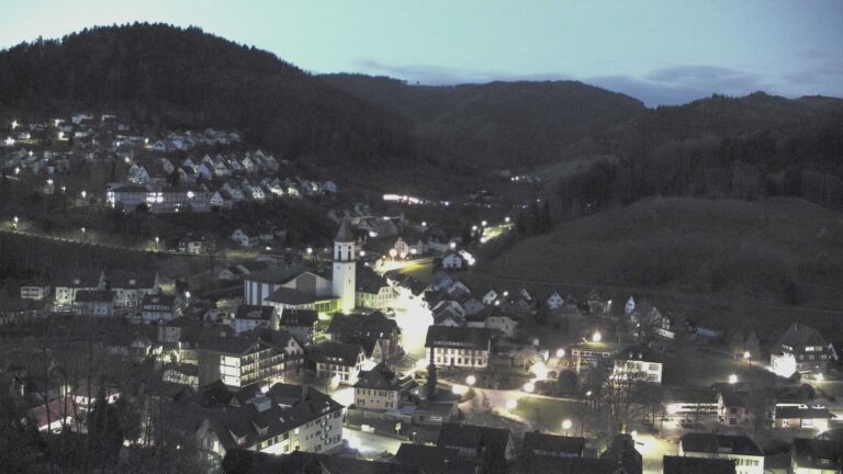 Dieses Bild zeigt eine Webcam-Aufnahme von Ottenhöfen, aufgenommen am Montag, den 06.04.2026 um 06:10 Uhr