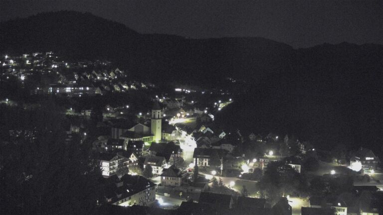Dieses Bild zeigt eine Webcam-Aufnahme von Ottenhöfen, aufgenommen am Samstag, den 02.05.2026 um 22:00 Uhr