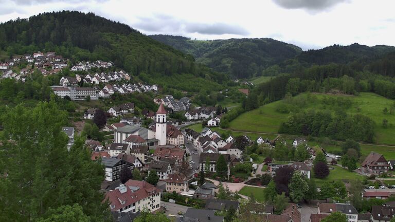 Dieses Bild zeigt eine Webcam-Aufnahme von Ottenhöfen, aufgenommen am Mittwoch, den 06.05.2026 um 11:10 Uhr