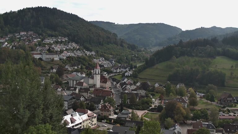 Dieses Bild zeigt eine Webcam-Aufnahme von Ottenhöfen, aufgenommen am Sonntag, den 04.10.2026 um 14:50 Uhr