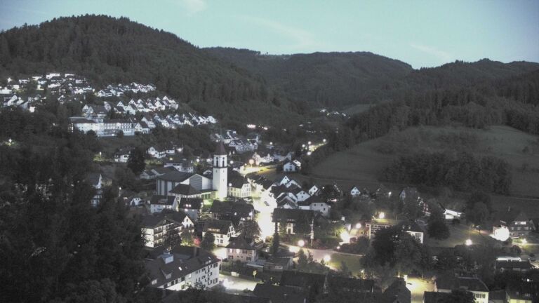 Dieses Bild zeigt eine Webcam-Aufnahme von Ottenhöfen, aufgenommen am Donnerstag, den 21.05.2026 um 22:00 Uhr