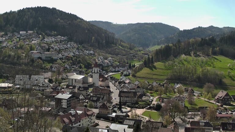 Dieses Bild zeigt eine Webcam-Aufnahme von Ottenhöfen, aufgenommen am Donnerstag, den 09.04.2026 um 12:10 Uhr