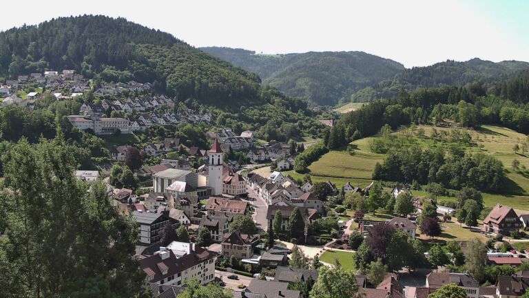 Dieses Bild zeigt eine Webcam-Aufnahme von Ottenhöfen, aufgenommen am Donnerstag, den 28.05.2026 um 10:30 Uhr