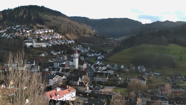 Dieses Bild zeigt eine Webcam-Aufnahme von Ottenhöfen, aufgenommen am Samstag, den 07.02.2026 um 16:30 Uhr