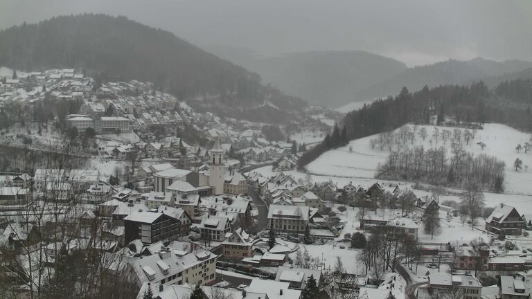 Dieses Bild zeigt eine Webcam-Aufnahme von Ottenhöfen, aufgenommen am Samstag, den 03.01.2026 um 13:50 Uhr