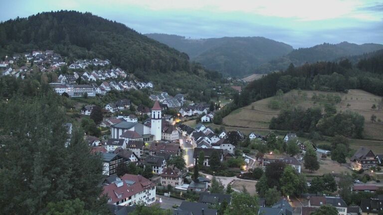 Dieses Bild zeigt eine Webcam-Aufnahme von Ottenhöfen, aufgenommen am Dienstag, den 18.08.2026 um 20:50 Uhr