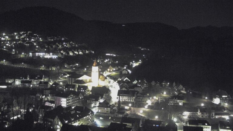 Dieses Bild zeigt eine Webcam-Aufnahme von Ottenhöfen, aufgenommen am Dienstag, den 03.02.2026 um 19:00 Uhr