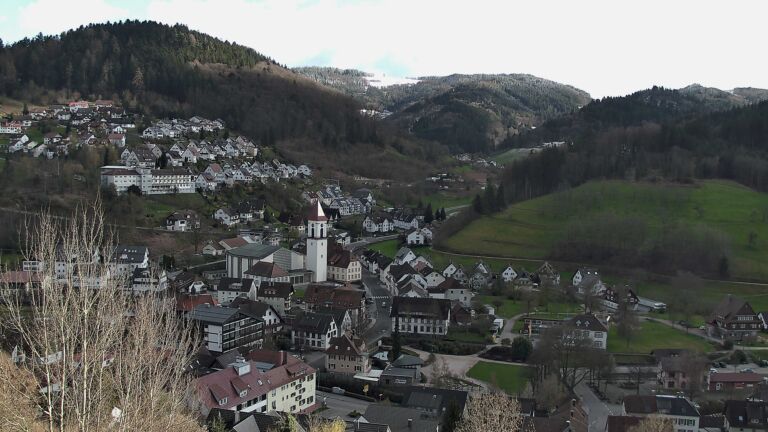 Dieses Bild zeigt eine Webcam-Aufnahme von Ottenhöfen, aufgenommen am Donnerstag, den 26.03.2026 um 16:10 Uhr