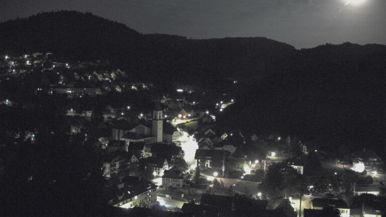 Dieses Bild zeigt eine Webcam-Aufnahme von Ottenhöfen, aufgenommen am Montag, den 29.06.2026 um 01:00 Uhr