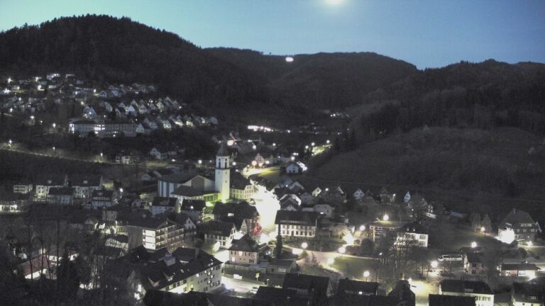 Dieses Bild zeigt eine Webcam-Aufnahme von Ottenhöfen, aufgenommen am Donnerstag, den 09.04.2026 um 06:00 Uhr