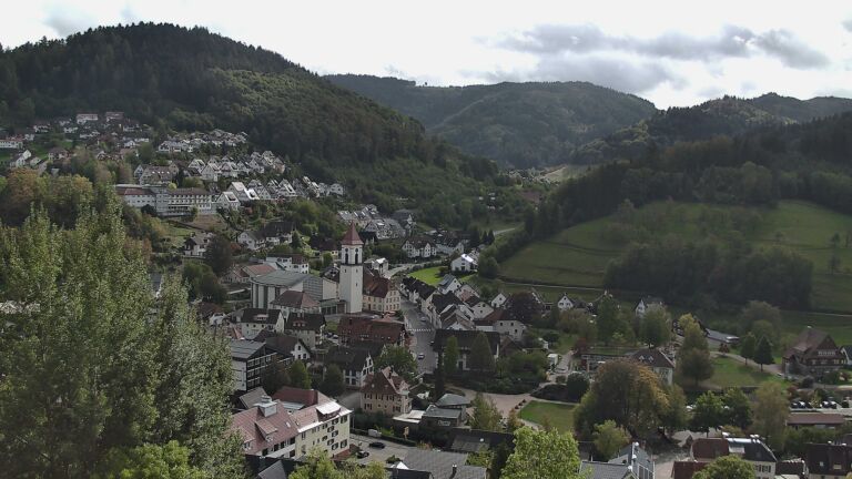 Dieses Bild zeigt eine Webcam-Aufnahme von Ottenhöfen, aufgenommen am Samstag, den 10.10.2026 um 13:40 Uhr