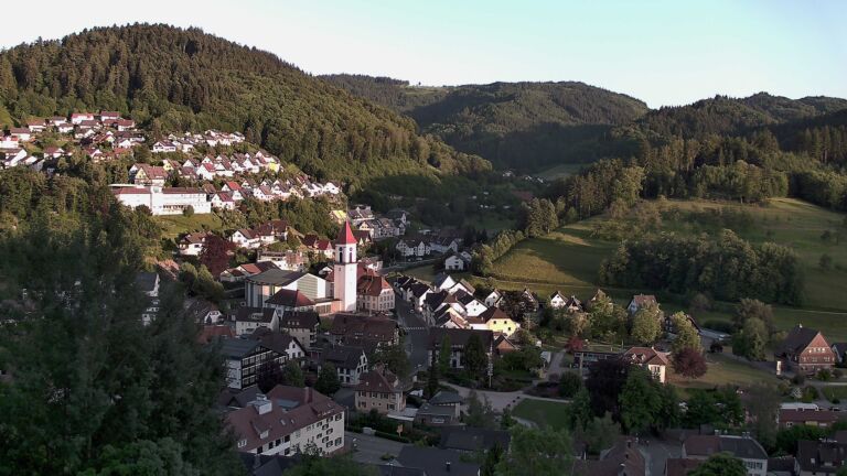 Dieses Bild zeigt eine Webcam-Aufnahme von Ottenhöfen, aufgenommen am Donnerstag, den 28.05.2026 um 20:30 Uhr