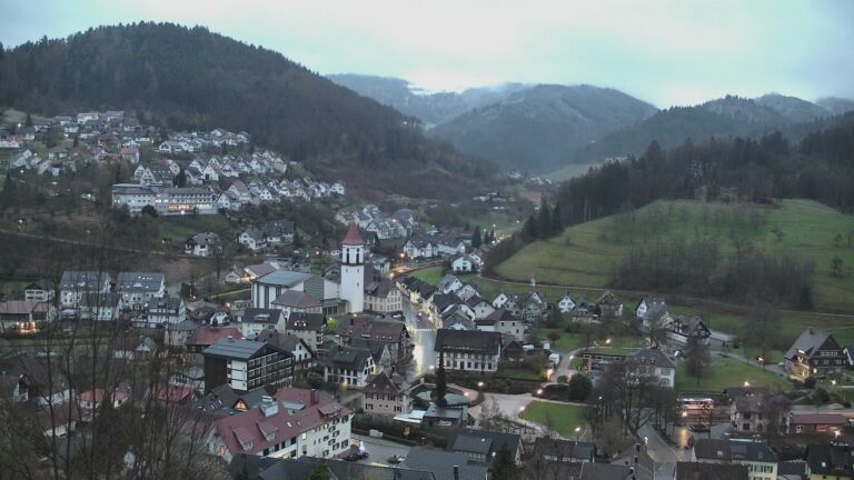 Dieses Bild zeigt eine Webcam-Aufnahme von Ottenhöfen, aufgenommen am Montag, den 30.03.2026 um 07:00 Uhr