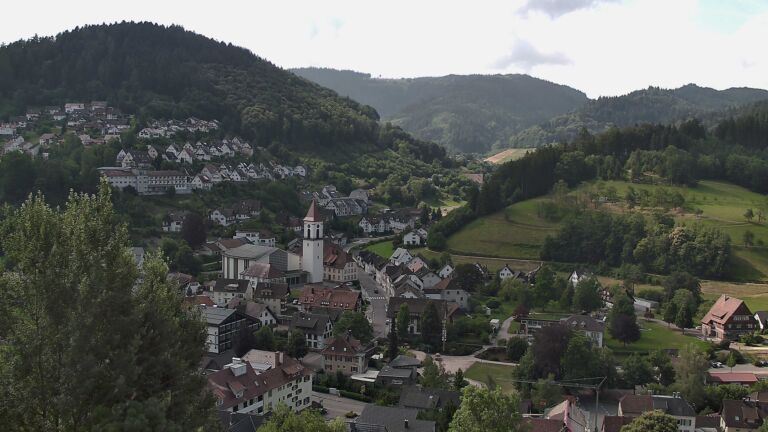 Dieses Bild zeigt eine Webcam-Aufnahme von Ottenhöfen, aufgenommen am Dienstag, den 30.06.2026 um 10:20 Uhr