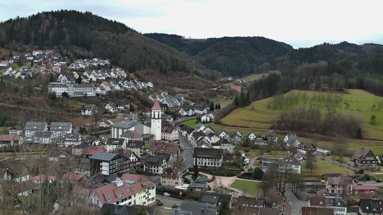 Dieses Bild zeigt eine Webcam-Aufnahme von Ottenhöfen, aufgenommen am Donnerstag, den 19.02.2026 um 10:30 Uhr