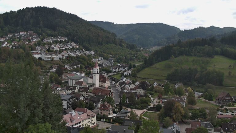 Dieses Bild zeigt eine Webcam-Aufnahme von Ottenhöfen, aufgenommen am Sonntag, den 04.10.2026 um 15:20 Uhr