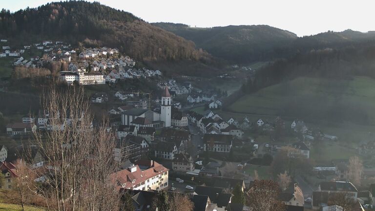 Dieses Bild zeigt eine Webcam-Aufnahme von Ottenhöfen, aufgenommen am Mittwoch, den 17.12.2025 um 15:20 Uhr